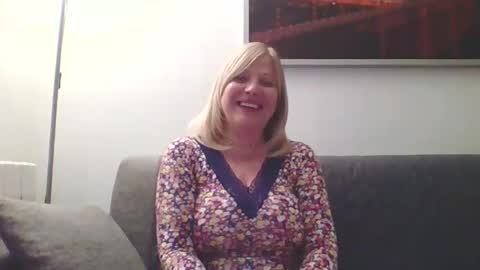 Marlyn online show from 01/10/25, 05:56