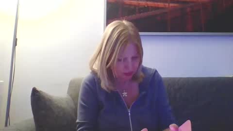 Marlyn online show from 01/21/25, 07:17