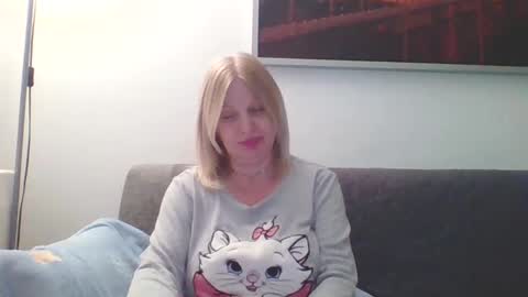 Marlyn online show from 02/20/25, 10:15