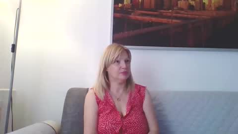 Marlyn online show from 09/26/25, 11:03