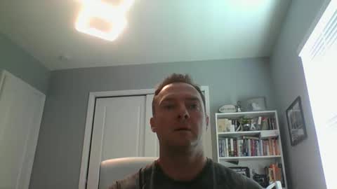 lovethewomen10 online show from 02/10/25, 06:03
