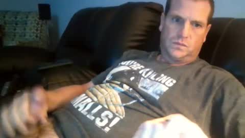 Snapshot of lovetocum37 chatting on 11/03/25, 07:37 lovetocum37 online show from 11/03/25, 07:37