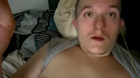 Snapshot of lovetoloveyou96 chatting on 02/02/25, 07:46 Lover Boy online show from 02/02/25, 07:46