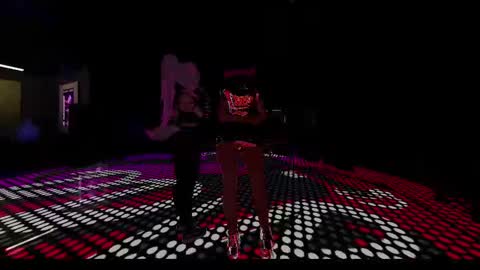 Snapshot of loveuniversal7777 chatting on 09/27/25, 11:21 Universalove7 VR online show from 09/27/25, 11:21