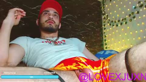lovexjuxn77 online show from 06/12/26, 10:19