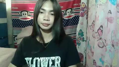 loving_rhean online show from 05/15/26, 03:02