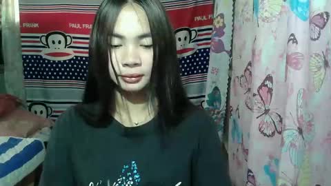 loving_rhean online show from 05/18/26, 01:45