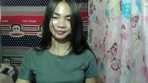 loving_rhean online show from 05/20/26, 04:07