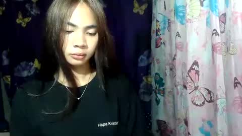 loving_rhean online show from 06/17/26, 12:18