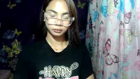 loving_rhean online show from 06/23/26, 12:14