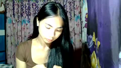loving_rhean online show from 07/18/26, 02:10
