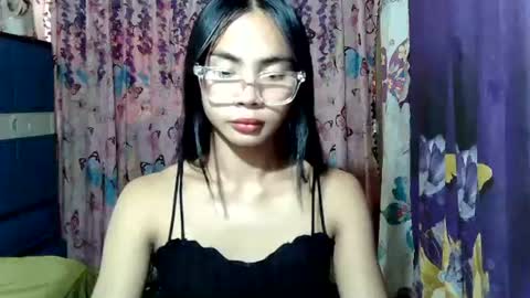loving_rhean online show from 07/27/26, 01:45