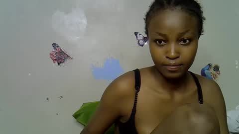 lovly_lastborn1 online show from 05/13/26, 06:55