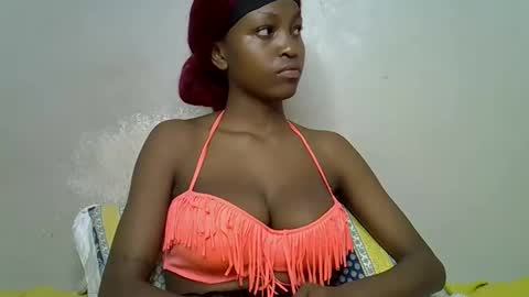 lovly_lastborn1 online show from 05/19/26, 04:52