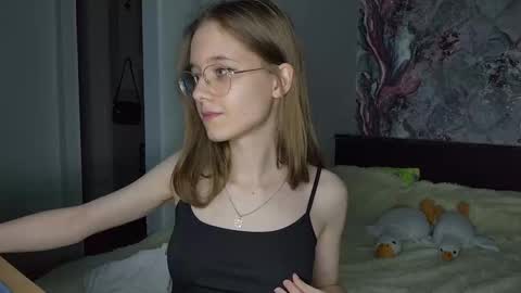 Snapshot of lowress chatting on 03/07/25, 04:22 Karmell online show from 03/07/25, 04:22