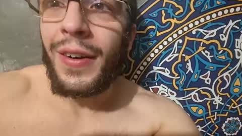 Lshot D online show from 12/16/25, 03:33