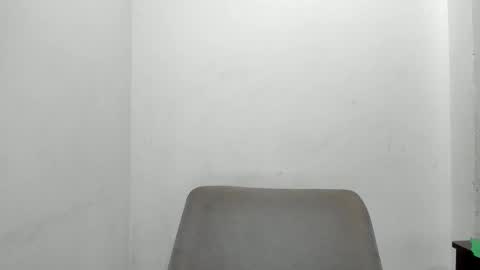 Snapshot of lu_sugar chatting on 05/09/26, 04:06 Lucy online show from 05/09/26, 04:06