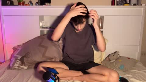 Snapshot of luan2006lovecarti chatting on 09/22/25, 01:51 luan online show from 09/22/25, 01:51