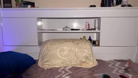 Snapshot of luan2006lovecarti chatting on 09/28/25, 03:01 luan online show from 09/28/25, 03:01