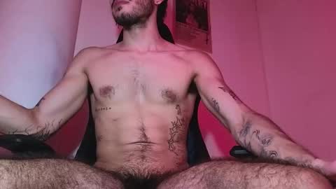 Snapshot of luan_goon chatting on 11/19/25, 08:53 online show from 11/19/25, 08:53