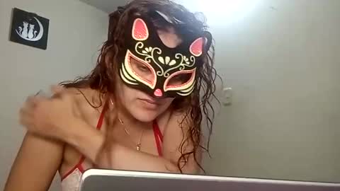 luana363 online show from 01/26/25, 12:05