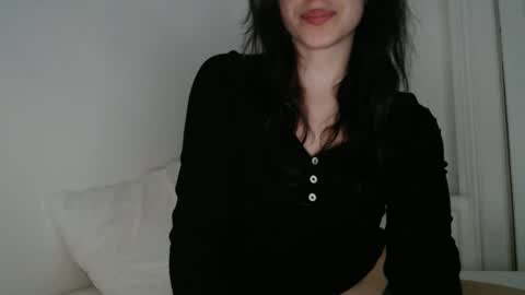 luana online show from 11/08/25, 10:41