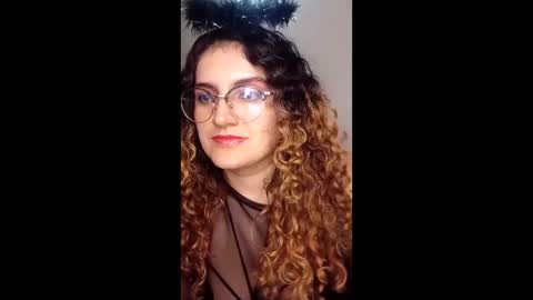 luana_winner online show from 03/18/26, 04:15