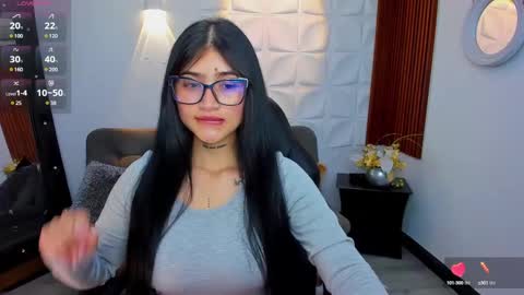 Luana online show from 02/11/25, 02:24