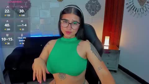 Luana online show from 03/10/25, 02:16