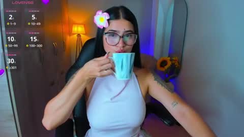 Luana online show from 07/18/26, 11:03