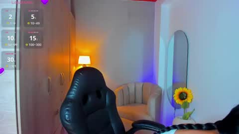 Luana online show from 07/27/26, 12:01