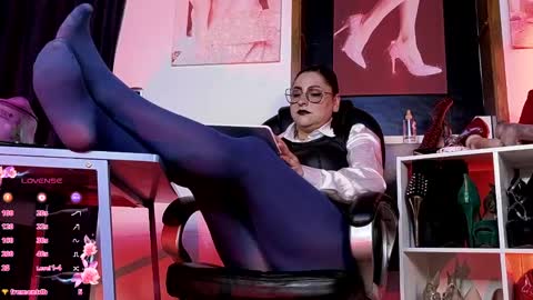 luanadabbraccio_ online show from 05/12/26, 05:32