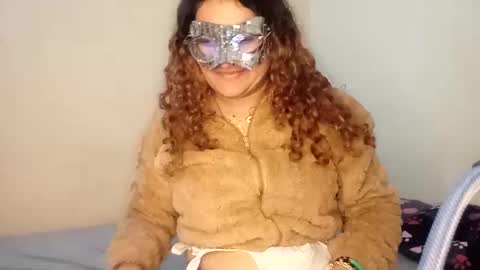 Snapshot of luanapowerful chatting on 11/09/25, 03:49 luanapowerful online show from 11/09/25, 03:49