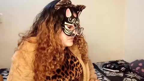 Snapshot of luanapowerful chatting on 11/20/25, 01:39 luanapowerful online show from 11/20/25, 01:39