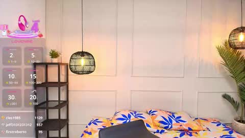 Snapshot of luandy_ chatting on 11/18/25, 07:51 lUAN online show from 11/18/25, 07:51