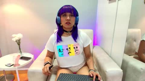 Luan online show from 11/23/25, 01:00