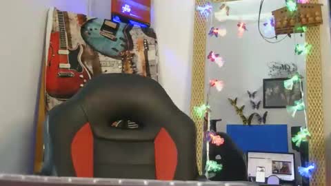 luanna837 online show from 11/08/25, 09:35