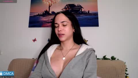 luara_ online show from 01/08/26, 03:36