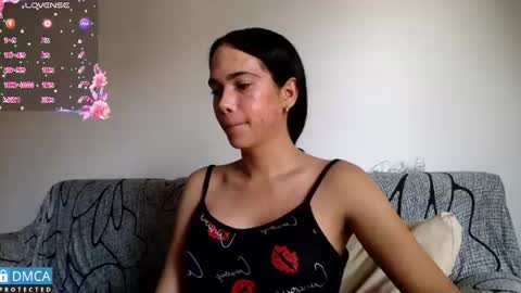 Snapshot of luara_ chatting on 07/22/26, 12:30 luara_ online show from 07/22/26, 12:30