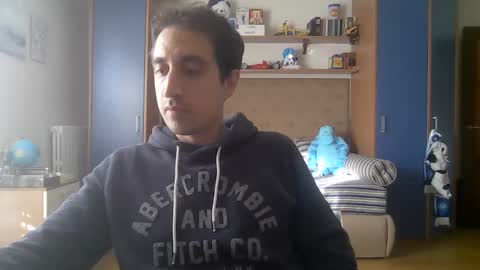 Luca online show from 10/10/25, 02:38