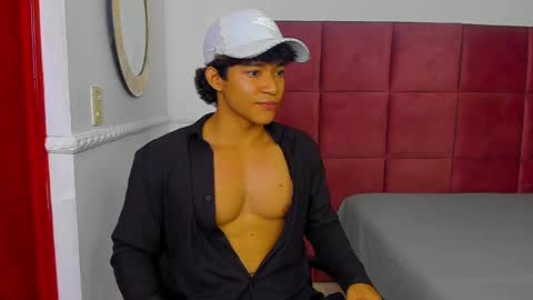 Snapshot of luca_mashle chatting on 06/10/26, 02:45 luca_mashle online show from 06/10/26, 02:45