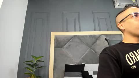 Snapshot of luca_morettii chatting on 10/31/25, 12:06 luca_morettii online show from 10/31/25, 12:06