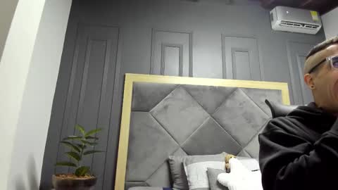 Snapshot of luca_morettii chatting on 11/21/25, 12:15 luca_morettii online show from 11/21/25, 12:15