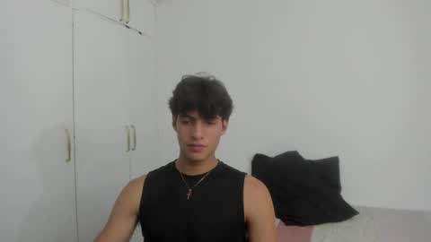 lucacosta19 online show from 06/08/26, 04:29