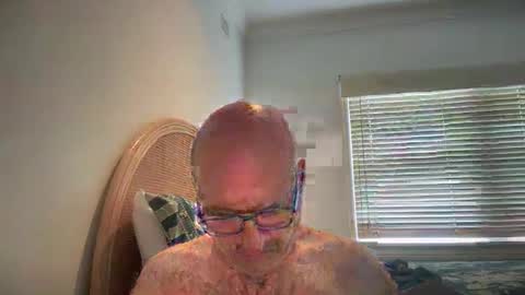 Snapshot of lucas10004 chatting on 01/10/25, 04:22 lucas10004 online show from 01/10/25, 04:22