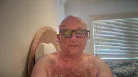 Snapshot of lucas10004 chatting on 01/11/25, 03:02 lucas10004 online show from 01/11/25, 03:02