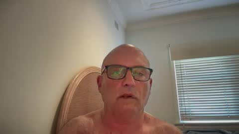 Snapshot of lucas10004 chatting on 02/06/25, 11:48 lucas10004 online show from 02/06/25, 11:48