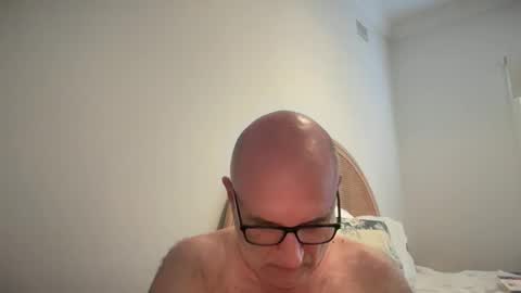 Snapshot of lucas10004 chatting on 02/15/25, 05:19 lucas10004 online show from 02/15/25, 05:19