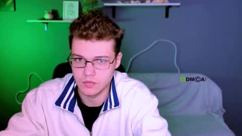 lucas_long_ online show from 10/21/25, 08:48