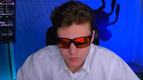 lucas_long_ online show from 10/28/25, 09:46